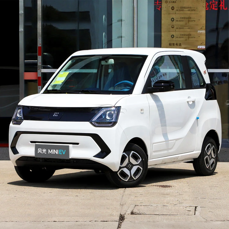 
                4 ruedas coche eléctrico 2023 Nuevo diseño Dongfeng Fengguang Mini Vehículos usados en venta en Dongfeng Cute Mini EV
            