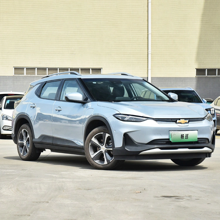 
                Elegante coche eléctrico azul claro Chevrolet Changxun coche eléctrico / SUV Con amplio espacio y rango de Crucero moderado
            