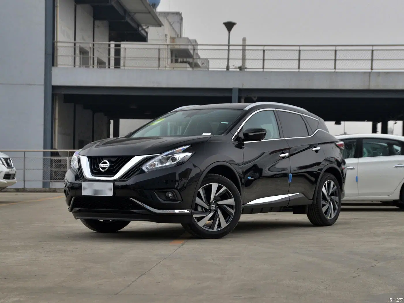 
                Auto eléctrico inteligente Nueva Energía rápido Nissan Murano 2,5XL Zhilian Edición de lujo barata para la venta
            