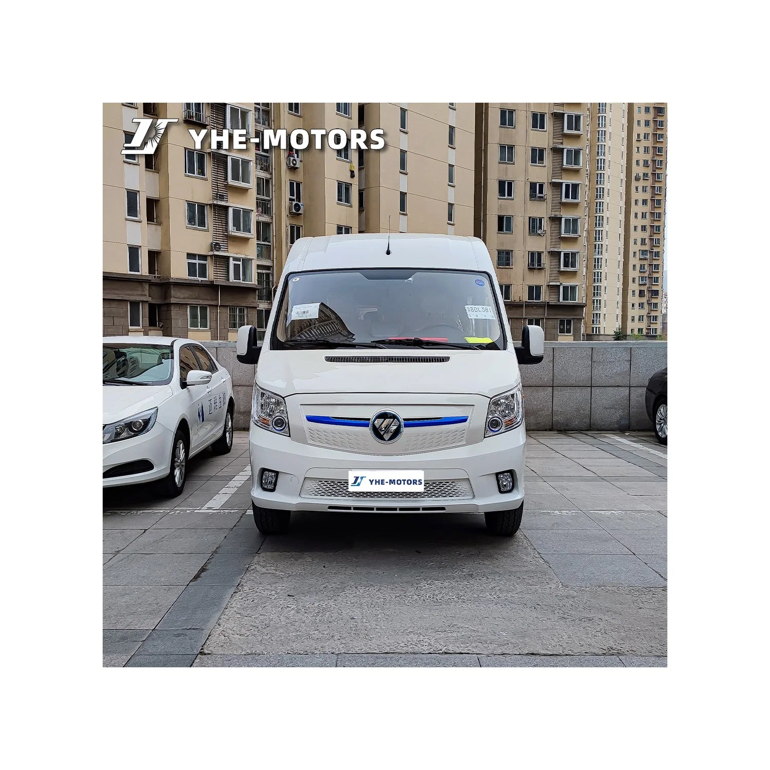 
                2024 High Quality Foton Tuyano Light Passenger Fast Charge Mini Electric Car
            